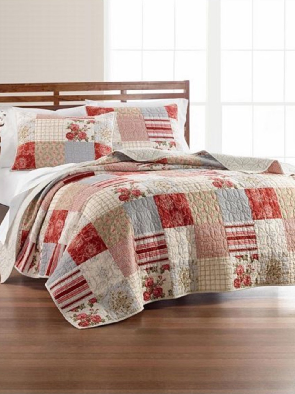Martha Stewart Collection for Macy’s Farmhouse Patchwork Quilt ~ Queen~